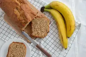 Anti-waste banana bread: the soft recipe for 6 people