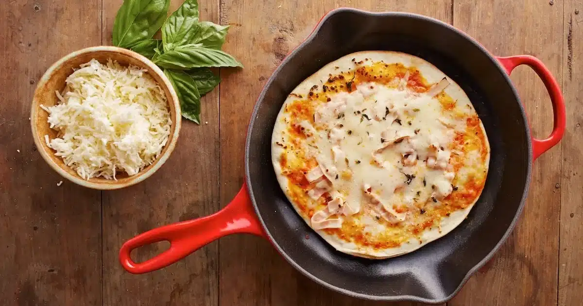 Homemade Pizza Ready Without an Oven in 10 Minutes: The Crispy and Ultra-Simple Pan Recipe That Will Save All Your Dinners