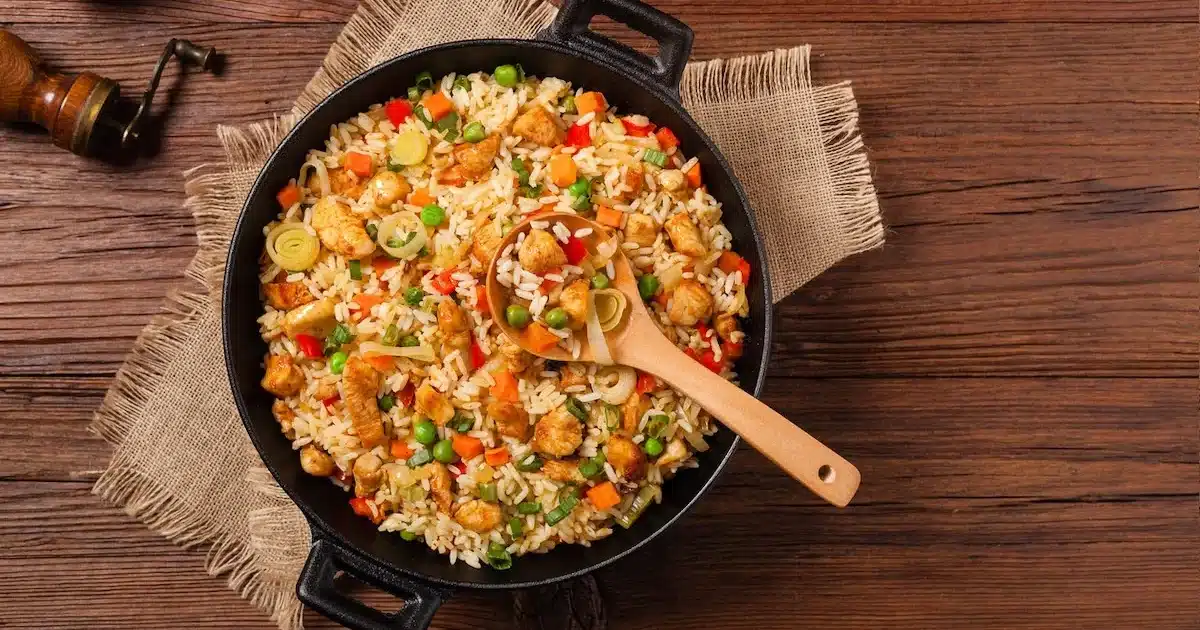 Rice Bowl with Sautéed Chicken and Winter Vegetables: The Complete, Healthy, Ultra-Comforting and Quick Dish