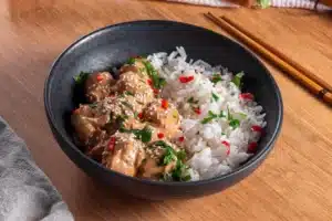 This Crispy Tofu with Peanut Sauce Will Become Your New Favorite Dish, the Recipe is Super Simple and Quick to Make!